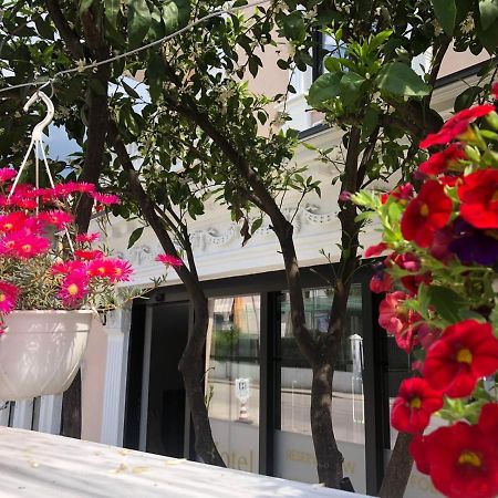 Sr99 Hotel Тирана Екстериор снимка